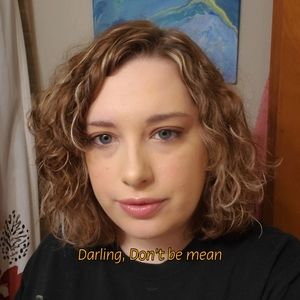 Meet your Posher, Hillary